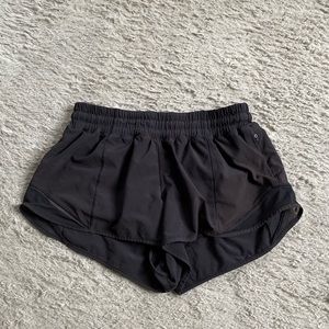 Lululemon hottie hot short size 6